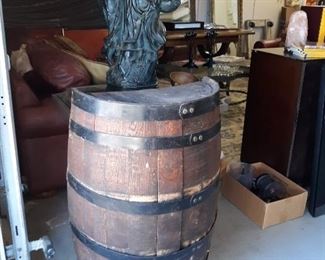 1/2 barrel decor
