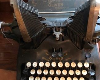 Vintage Oliver typewriter - SOLD