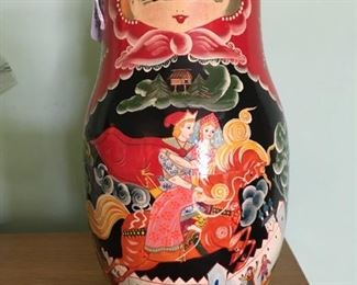 Russian doll with 10+ pieces