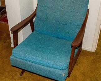 VINTAGE Mid Century Chair