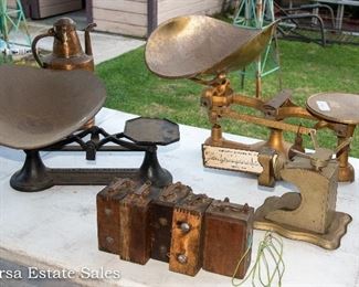  Vintage / Antique SCALES
