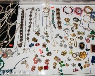 Vintage Jewelry
