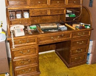    Vintage OAK Roll Top Desk