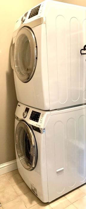 Samsung washer and dryer.....model numbers: DV419AEW and WF419AAW. SELLING AT A SET (PAIR), STACKING KIT INCLUDED. 
