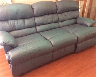 Dual recliner