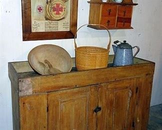 Early 2 Door Dry Sink