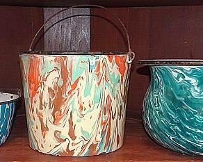 Graniteware Incl. End Of Day Granite Bucket