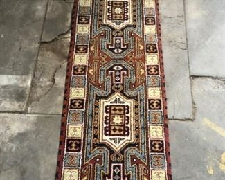 Hand Knotted Oriental Rugs & Runners