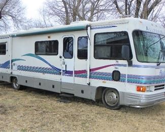 98/ Chevy Gas V8, ALLEGROBUS Class A motorhome, 1 Slide out. (needs repair - water leaks)