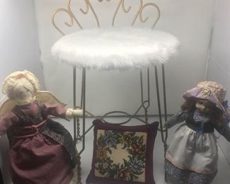 Boudoir Set https://ctbids.com/#!/description/share/342847