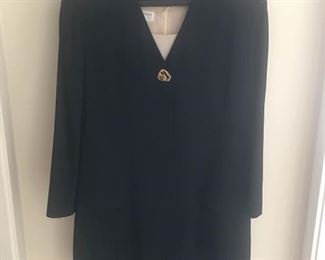 Jones of New York https://ctbids.com/#!/description/share/342855