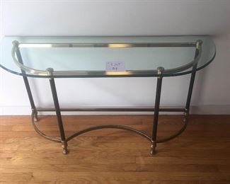 Glass Top Table https://ctbids.com/#!/description/share/342869