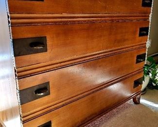 Mid century Henredon dresser