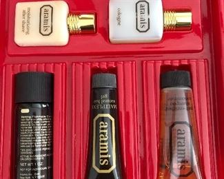 Lots of parfume gift boxes