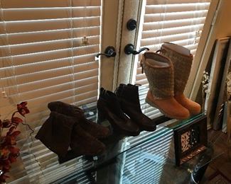 Ladies boots size 7-7.5
