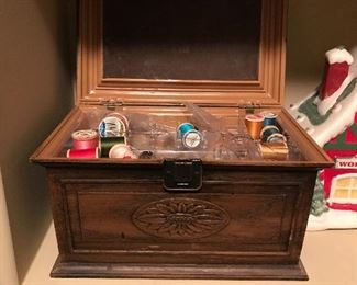 Vintage Sewing kit