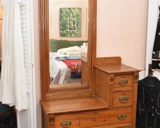 Antique Victorian Dressing Table / Chest / Dresser