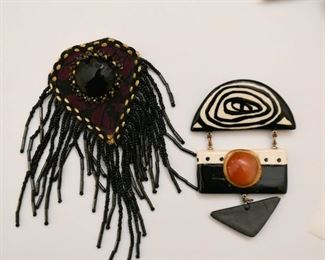 Costume Jewelry - Brooches