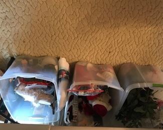 tons of vintage and retro christmas 