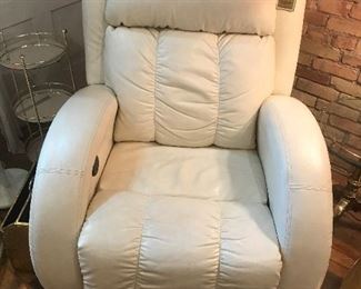 $225.00 Almost new electric recliner.  In great condition.  We aren’t sure if it’s leather but looks like it.  