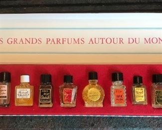 $20.00 Set of perfumes 