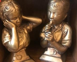 $15.00 Pair of vintage musical children bookends  