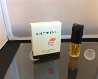 $10.00  Estée Lauder Knowing spray perfume  .18 oz.  NIB