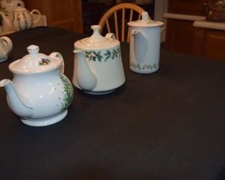 Christmas Tea Pots