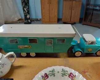 Vintage Mylint Mobile Home (pristine condition)