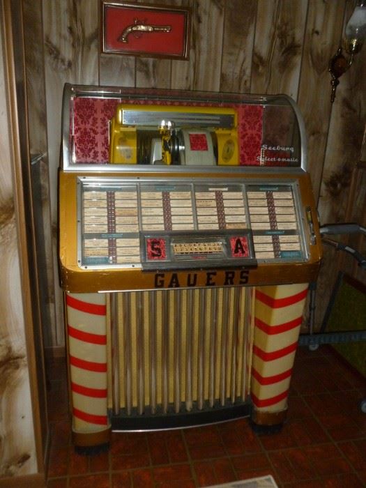 Vintage Seeburg 100 Juke Box