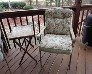4 of these patio chairs