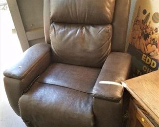 Lift Chair / recliner new