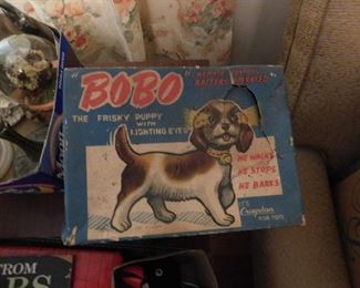 Cragstan Battery Op Bobo