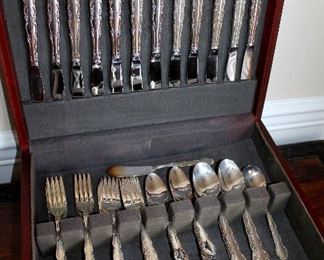 1881 Rogers / Oneida "Flirtation" silverplate flatware - service for 12