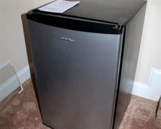 Whirlpool mini fridge