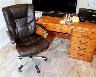 Oak desk, desk chair