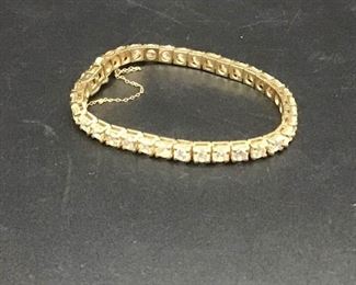 001 Diamond Tennis Bracelet on 14K Yellow Gold Band with COA
