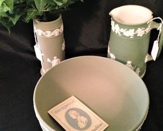 Some of the green selections of Wedgwood