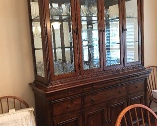 Beautiful cabinet .. 2 pieces