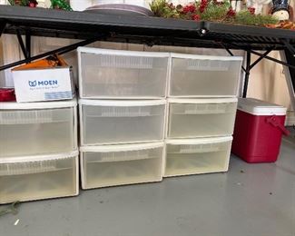 Lots of storage containers