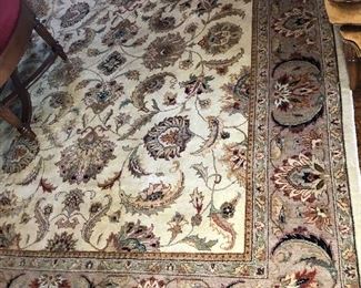 $595 Traditional Style Persian Rug
Approx 8' x 10'
