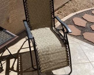Sunbrella Textured Zero Gravity Reclining Sun Lounger folding chair		
