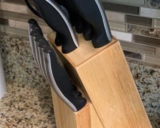 ChefMate Knife Set in Block		
