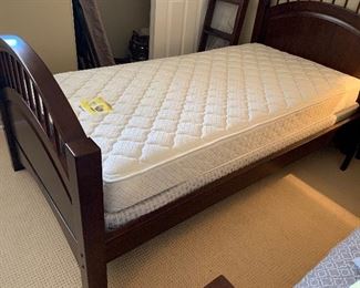 PAIR (2) Bed Set Coaster Twin Beds/Bunkbed	46x43x82in	HxWxD
