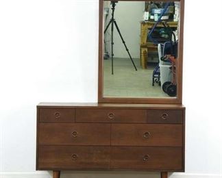 Stanley Mid Century Modern Dresser W Mirror