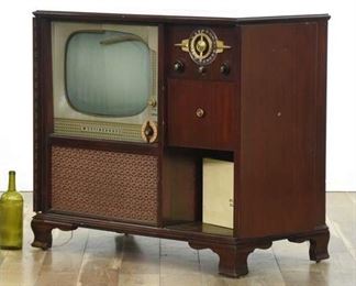 Westinghouse Vintage Tv/Record Player Media Cabinet