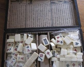 Mahjong set