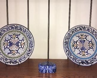 Salad plates; blue sponge heart box