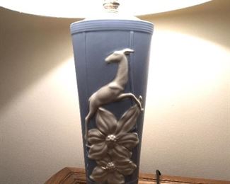 Table lamp