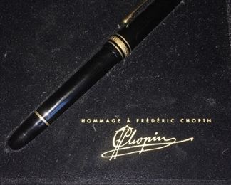 Alternate view of pen